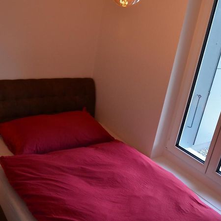 Guesthouse Meitschi Thun - Contactless Self Check-In Eksteriør billede